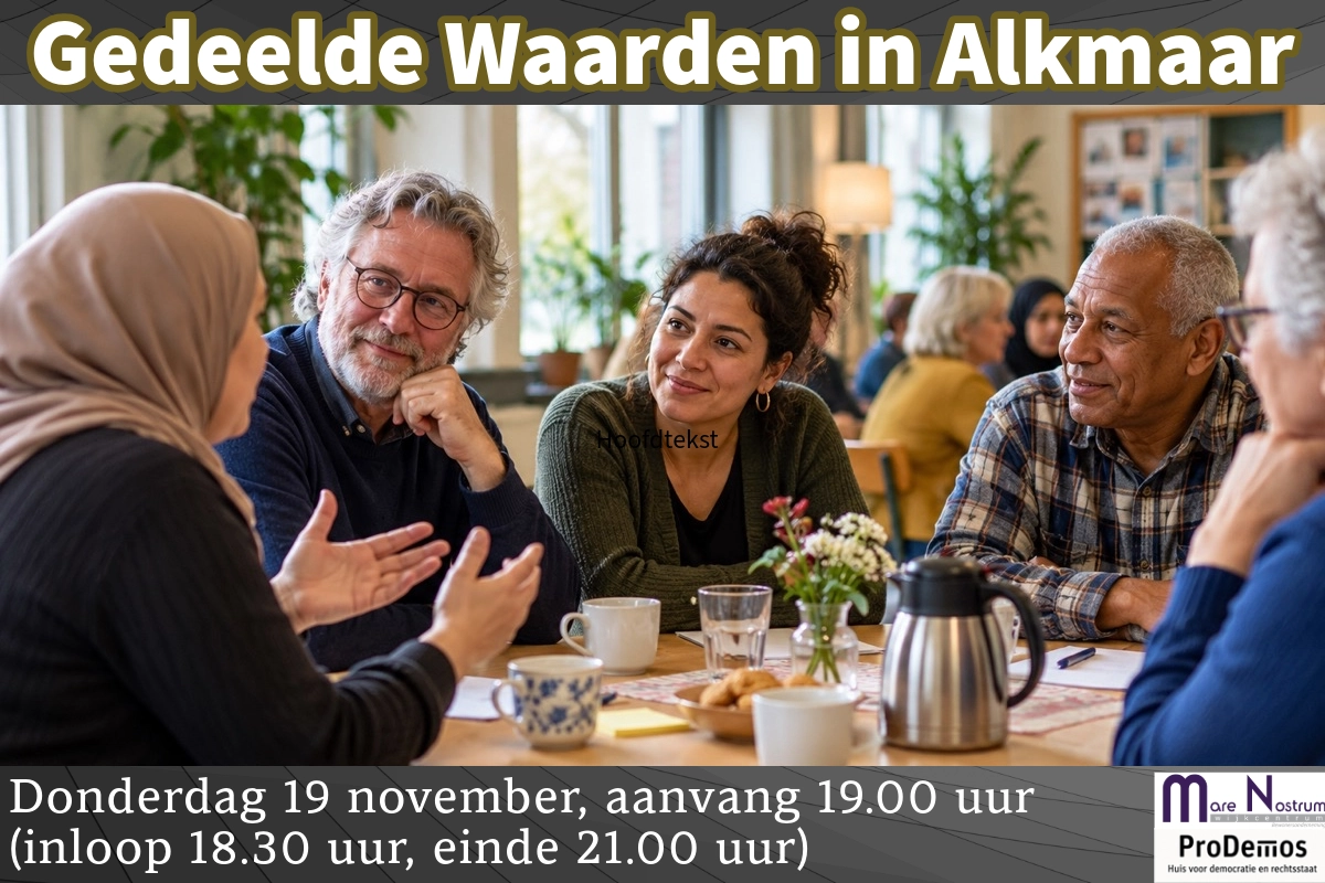 foto van vier mensen in gesprek